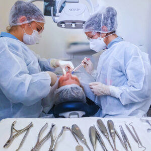 Aperfeiçoamento em Cirurgia Dento-alveolar